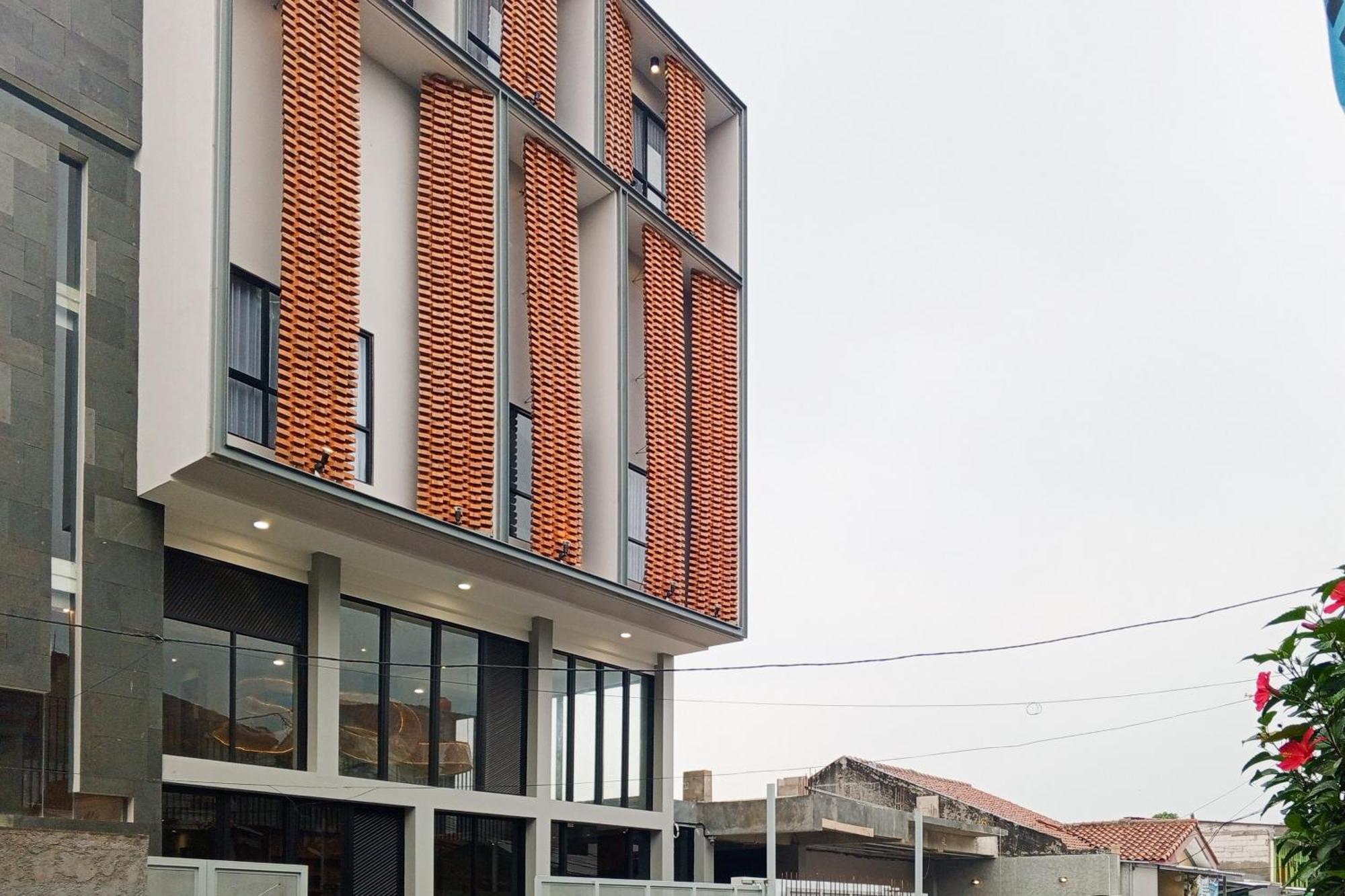 Urbanview Bale Puri Indah Hotel